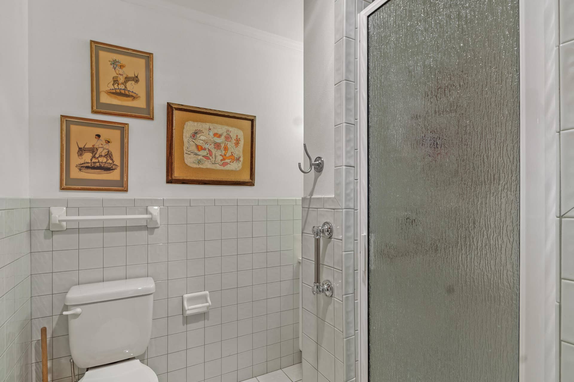 2800 Indian River Boulevard, #O-5, Vero Beach, FL 32960 Primary Bath