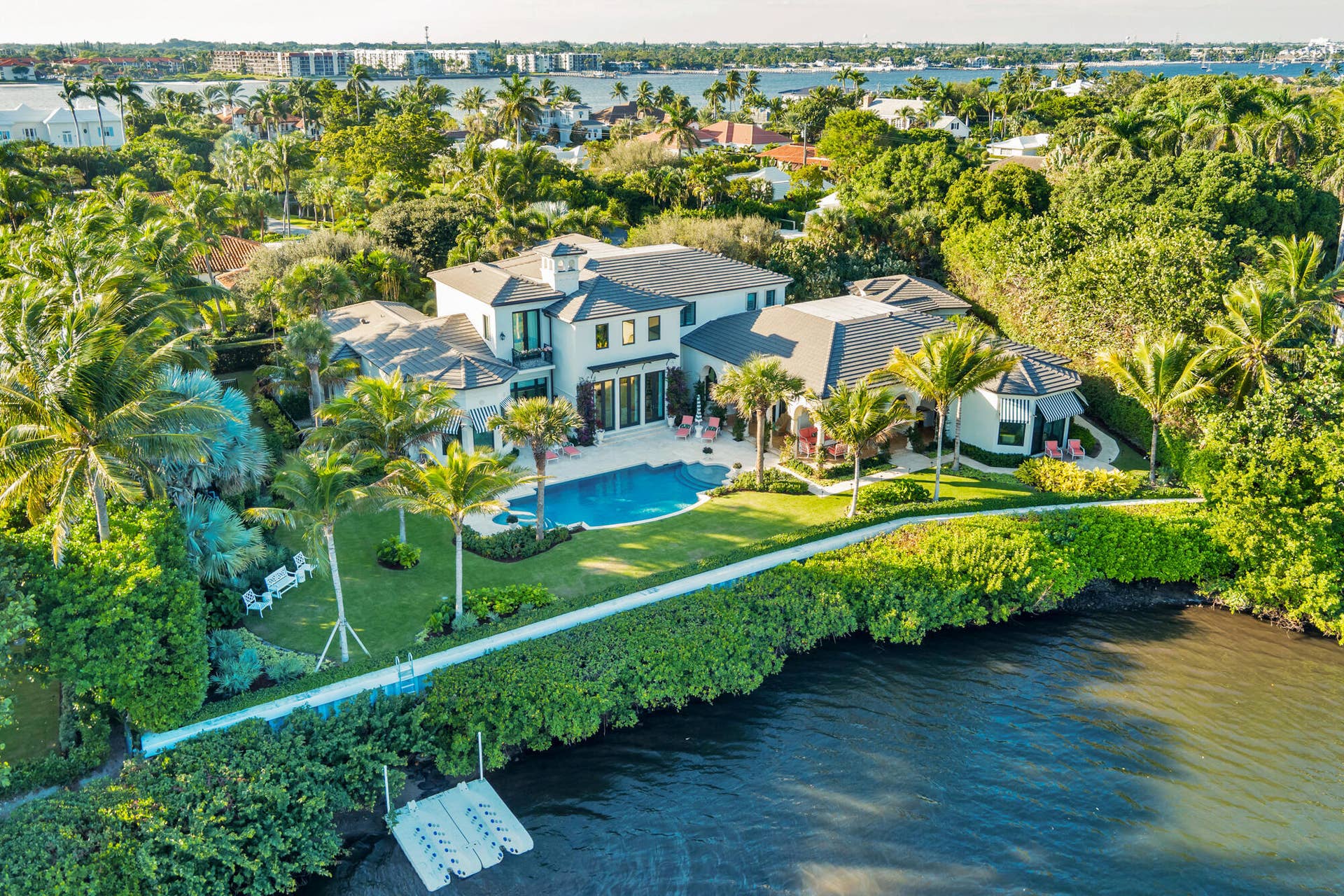 1520 Paslay Place, Manalapan, FL 33462 low-67-43