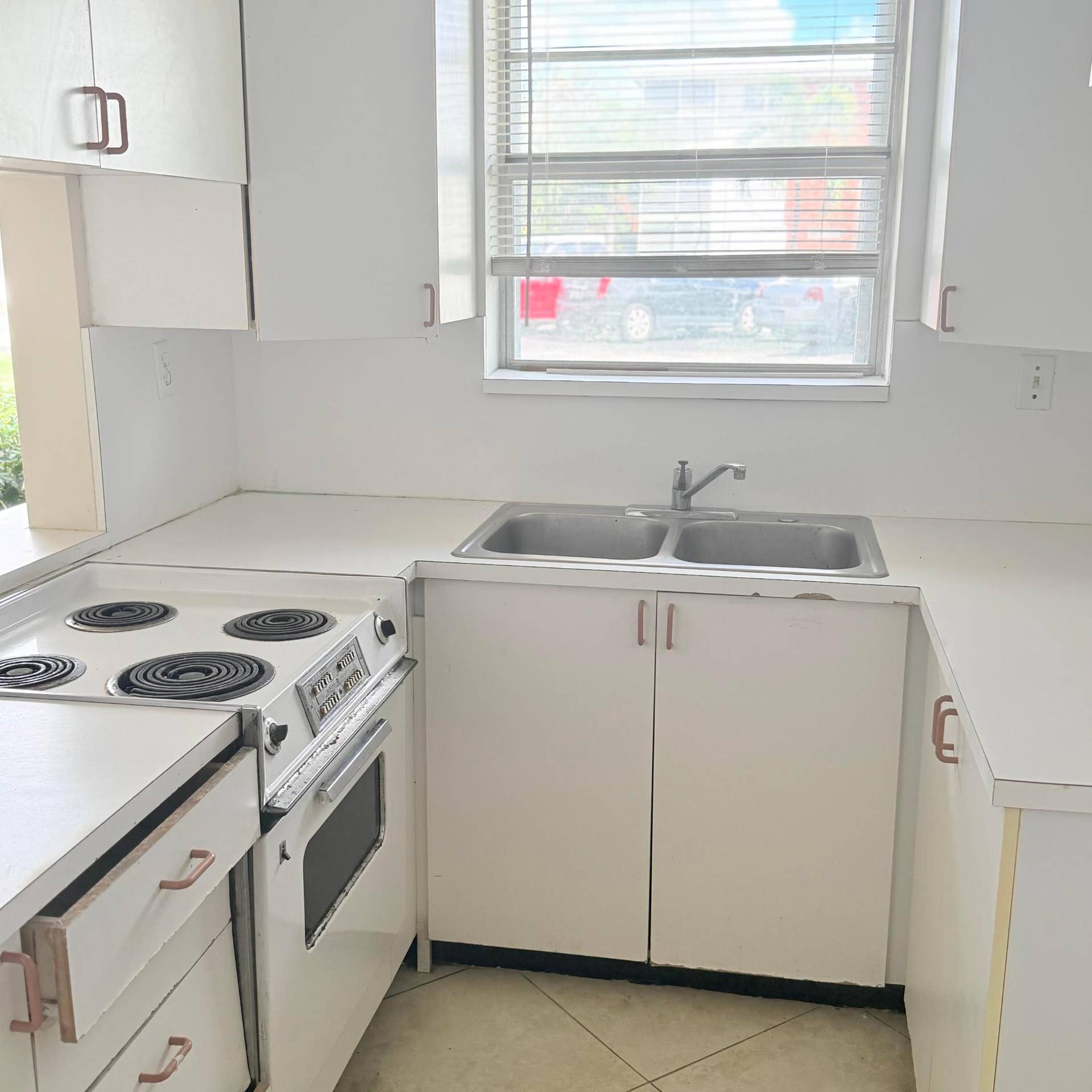 20 SE 13th Street, #Unit a2, Boca Raton, FL 33432 Kitchen Main 1