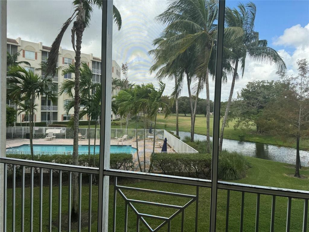 3500 OAKS CLUBHOUSE Drive, #204, Pompano Beach, Pompano Beach, FL 33069 Photo 9