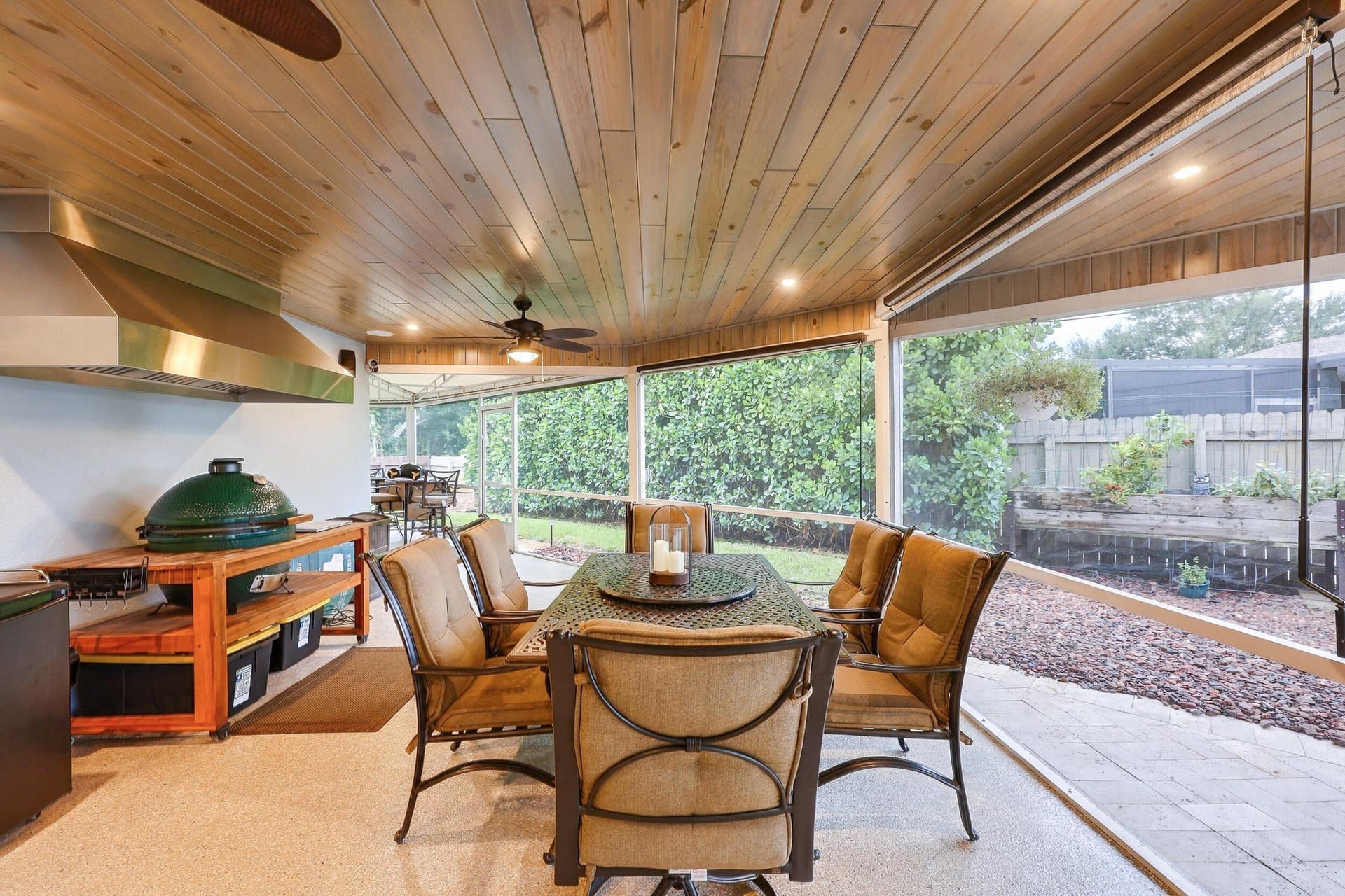3590 Lakeview Drive, Delray Beach, FL 33445 Live the epitome of the South Florida lifestyle with this 900 sq. ft. patio. It offers a built-in bar with quartz countertops, a built-in grill area with hooded exhaust, wood ceilings, recessed lights, tons of privacy and views of Lakeview Golf Course.