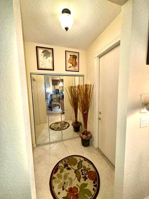 8047 N SAVANNAH Circle, Davie, FL 33328 IMG_0719