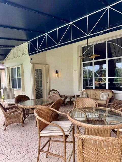 8047 N SAVANNAH Circle, Davie, FL 33328 IMG_0734
