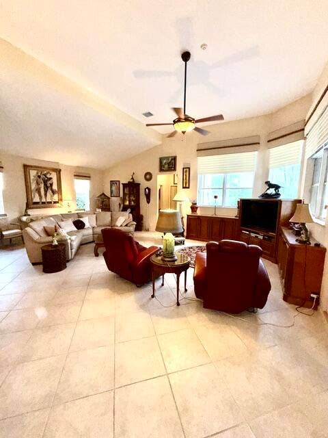 8047 N SAVANNAH Circle, Davie, FL 33328 IMG_0720