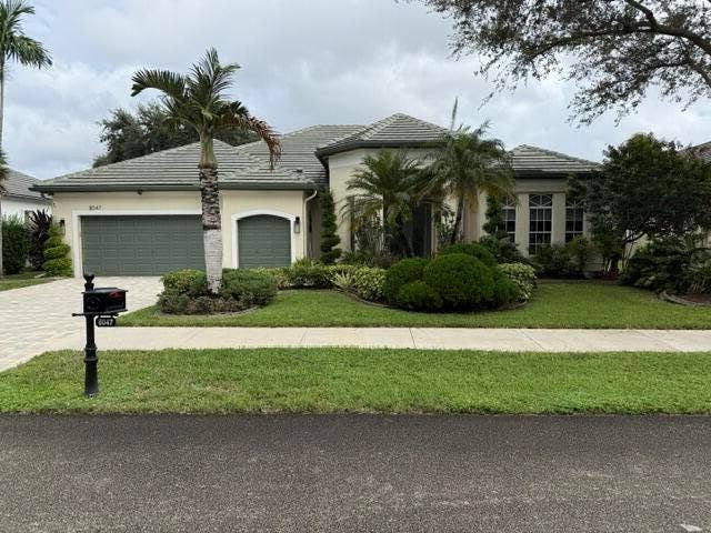 8047 N SAVANNAH Circle, Davie, FL 33328 IMG_0750 (1)