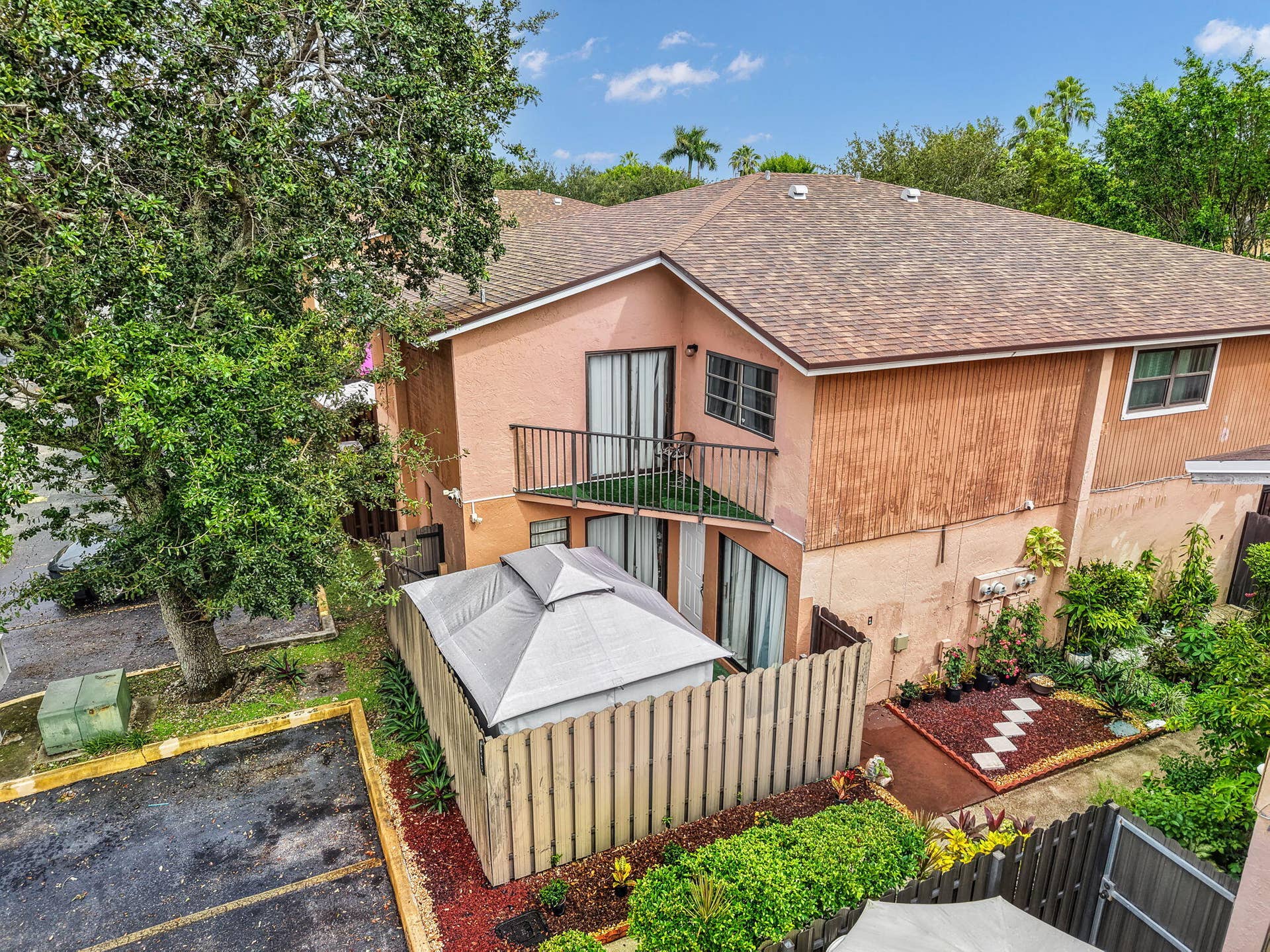 3477 SW 52ND Avenue, #3477, Hollywood, FL 33023 5-web-or-mls-DJI_20260930034152_0415_D