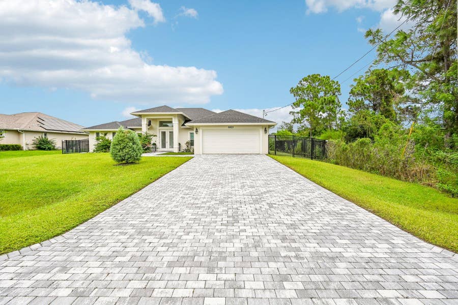Property photo for 5803 NW CULEBRA Avenue, Port St Lucie, FL