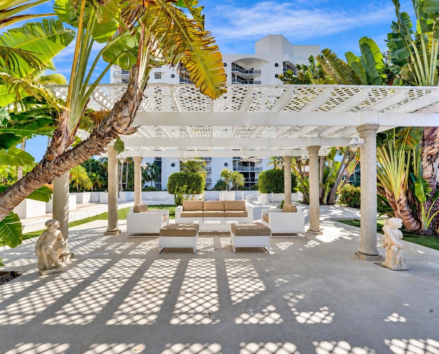 3600 YACHT CLUB Drive, #102, Aventura, FL 33180 FA68A547-FCC5-4A29-9553-38E56C7F142F