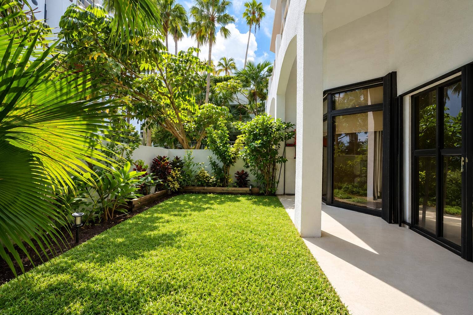 3600 YACHT CLUB Drive, #102, Aventura, FL 33180 C53361FA-5469-4714-889F-414C78570F99