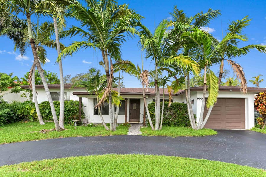 Property photo for 999 NW 3rd Avenue, Boca Raton, FL