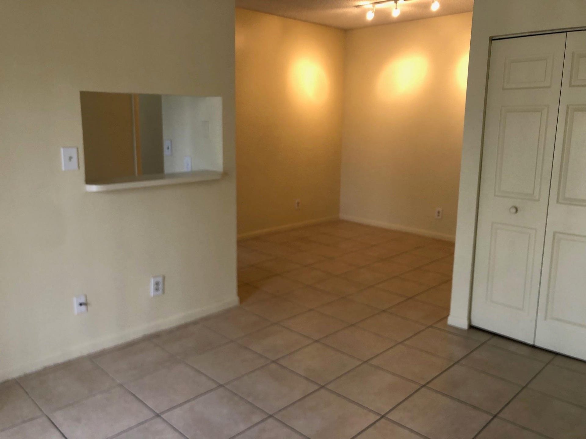 601 CYPRESS LAKE Boulevard, #G14, Deerfield Beach, FL 33064 Photo 3