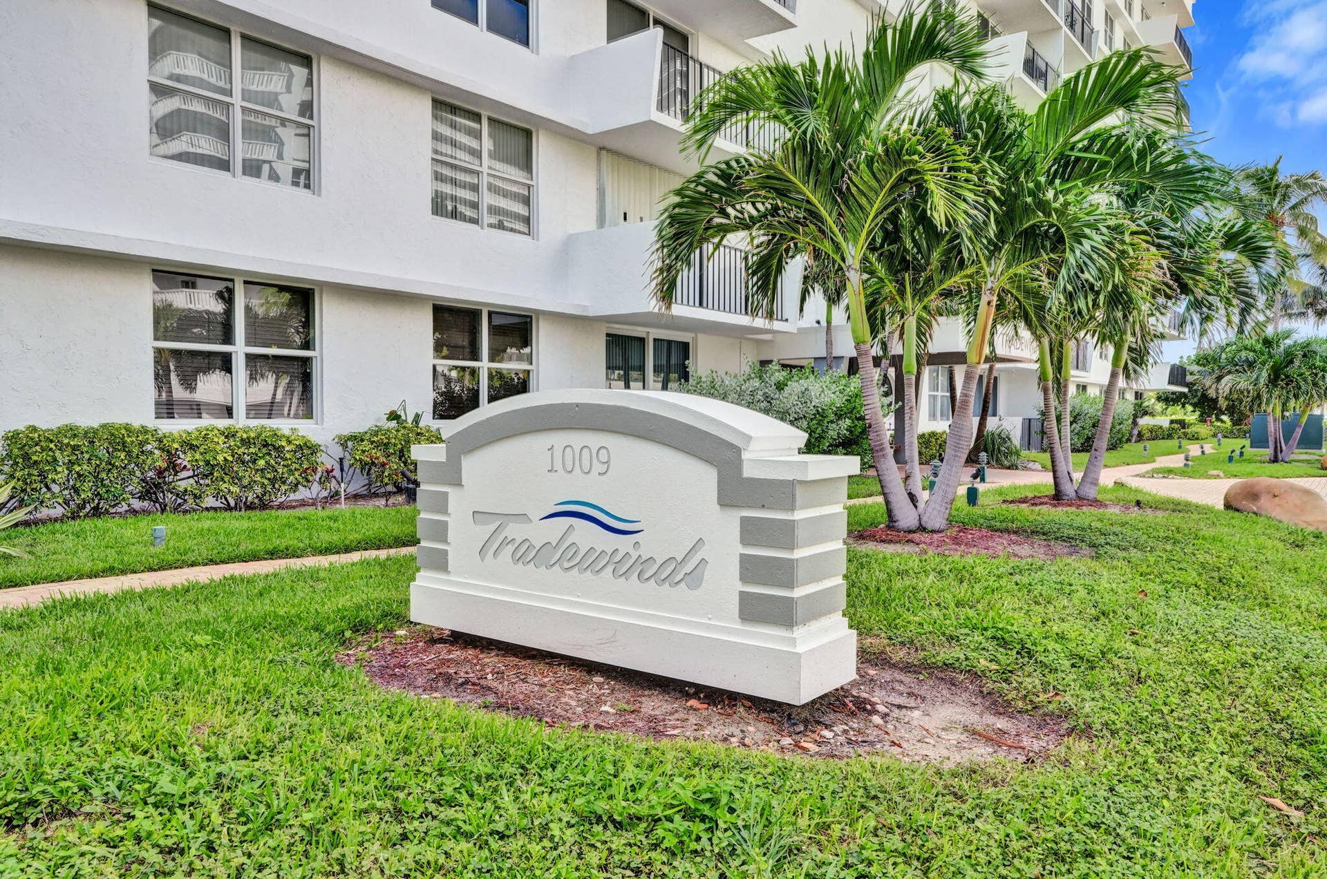 1009 N Ocean Boulevard, #207, Pompano Beach, FL 33062 19-web-or-mls-DSC05903