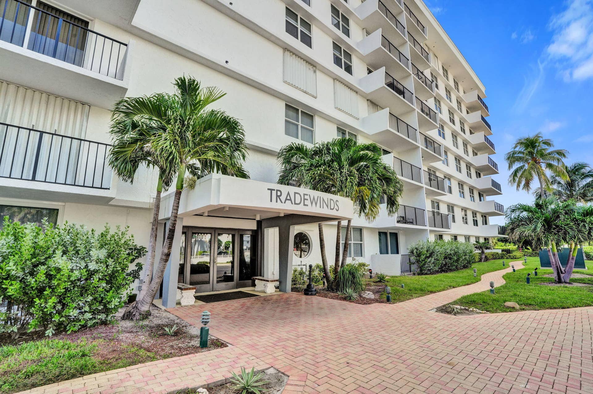 1009 N Ocean Boulevard, #207, Pompano Beach, FL 33062 20-web-or-mls-DSC05906