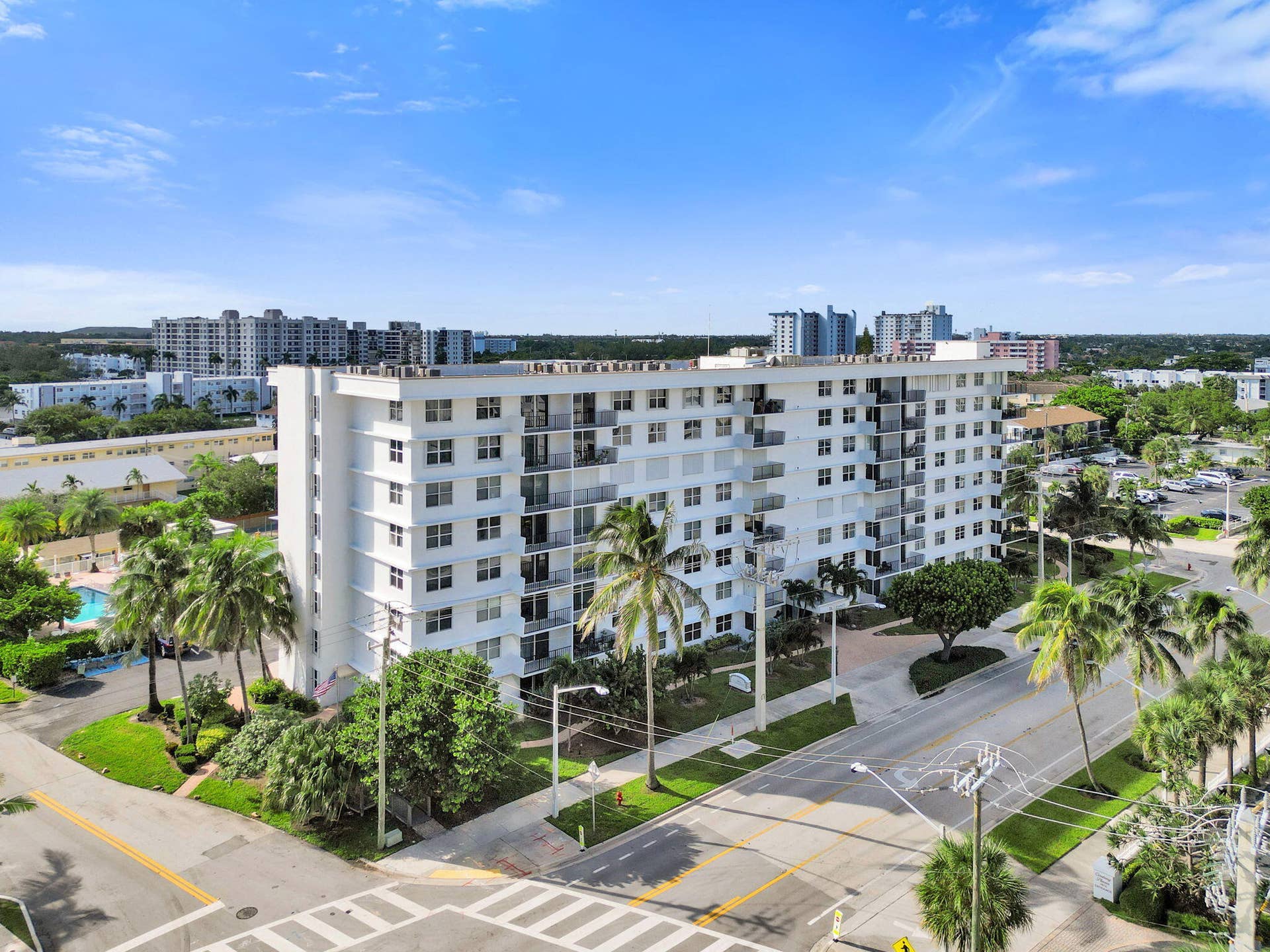 1009 N Ocean Boulevard, #207, Pompano Beach, FL 33062 5-web-or-mls-Photo Sep 25 2026, 4 39 01