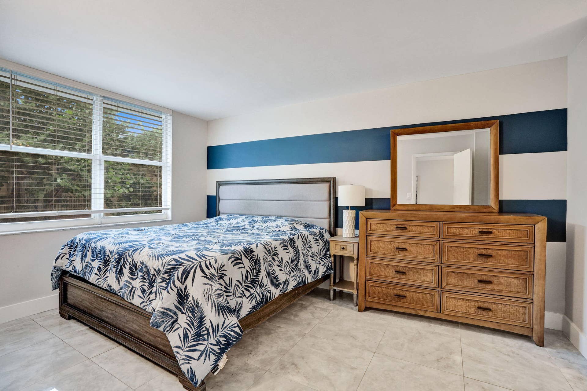 1009 N Ocean Boulevard, #207, Pompano Beach, FL 33062 47-web-or-mls-DSC06955