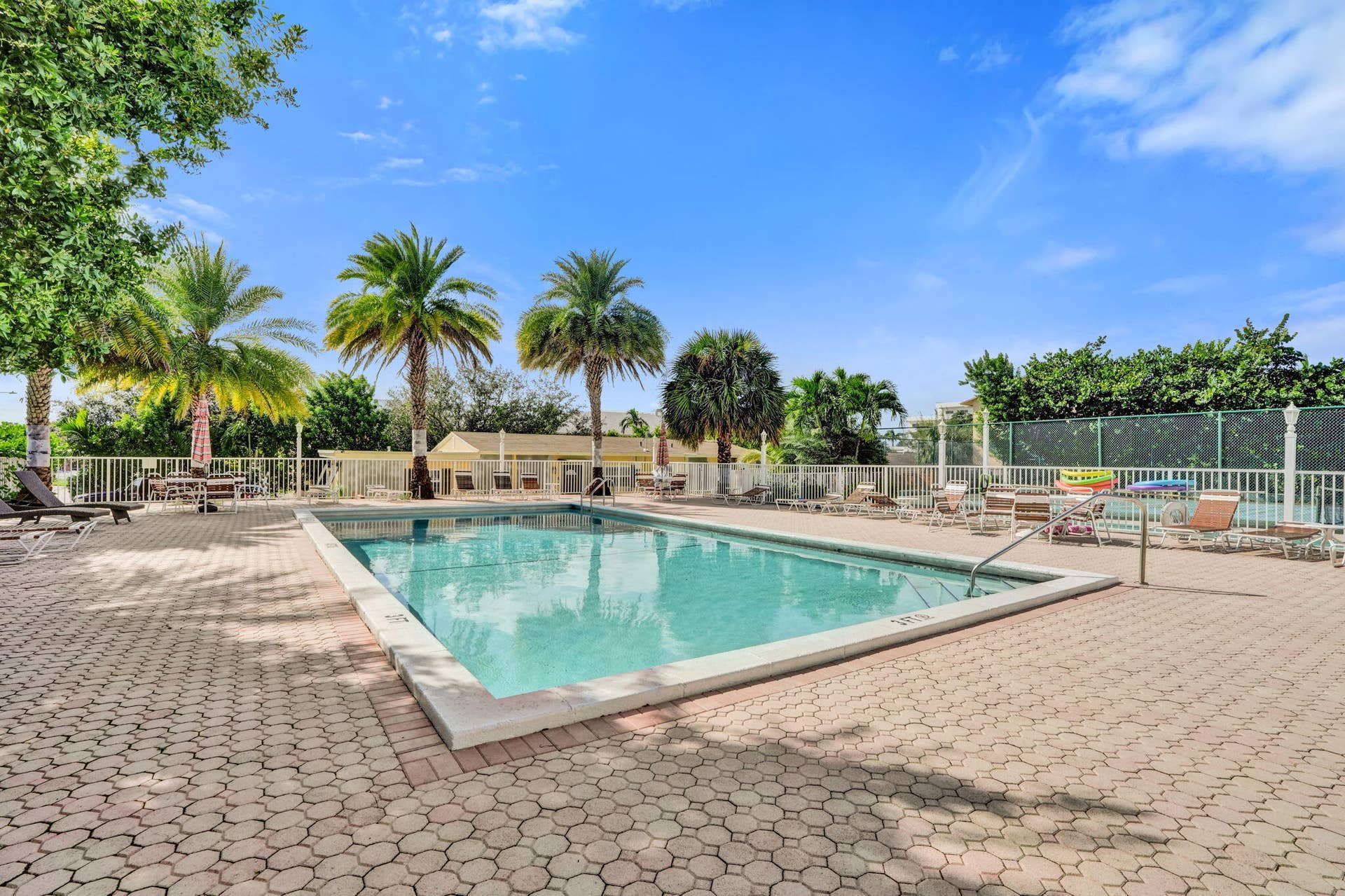 1009 N Ocean Boulevard, #207, Pompano Beach, FL 33062 14-web-or-mls-DSC05888