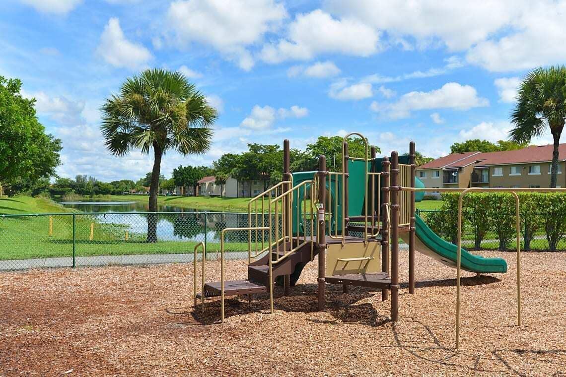 1201 Lake Victoria Drive, #P, West Palm Beach, FL 33411 playground