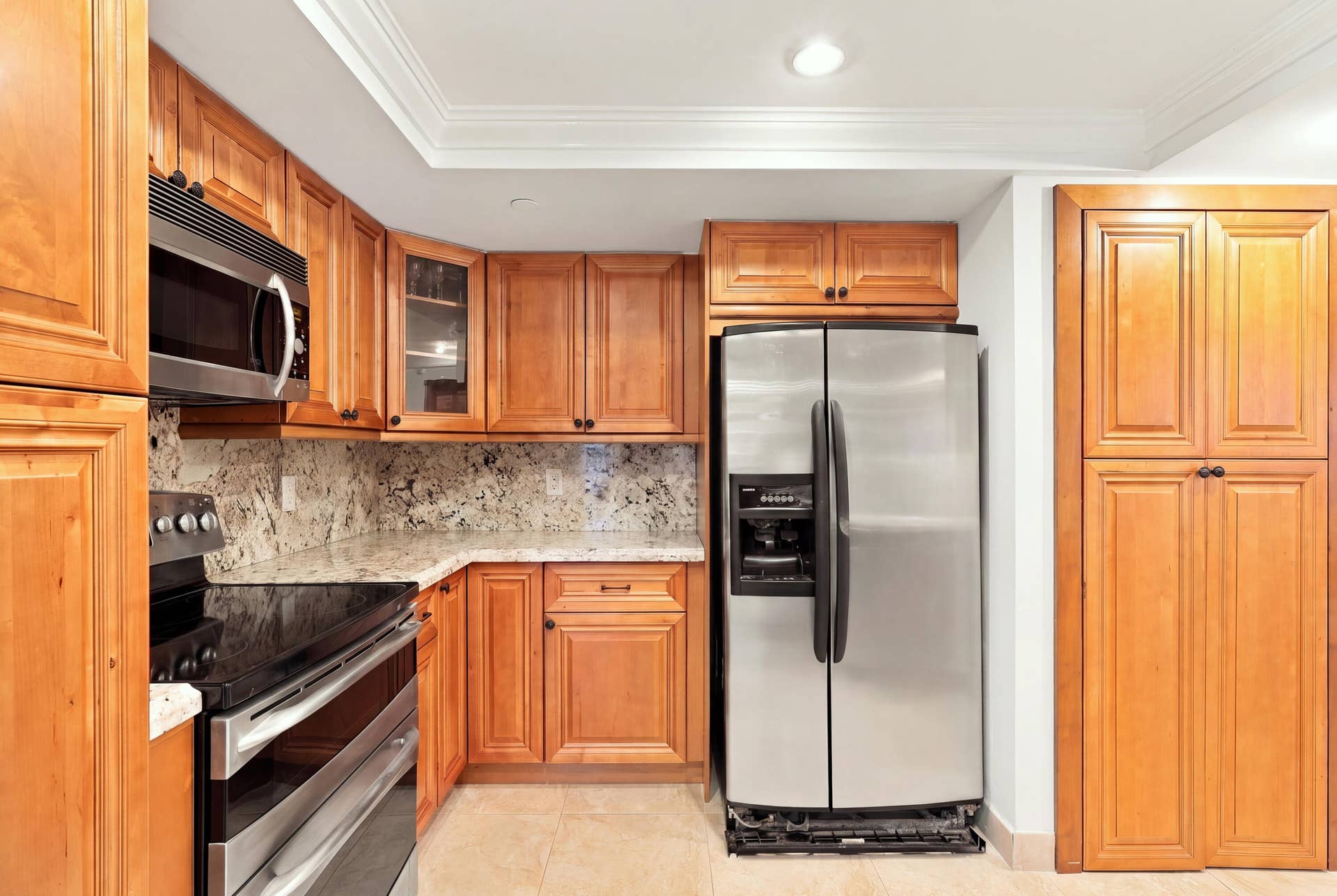3560 S OCEAN Boulevard, #506, South Palm Beach, FL 33480 Kitchen