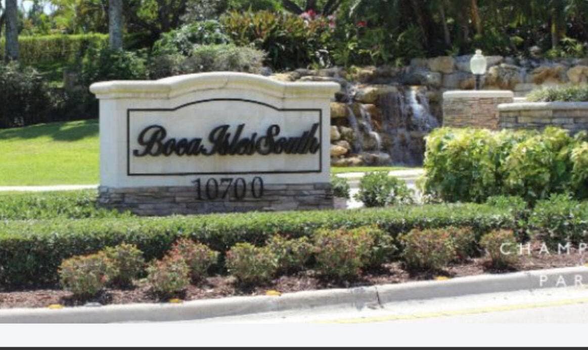 10659 SAINT THOMAS Drive, Boca Raton, FL 33498 IMG_8685