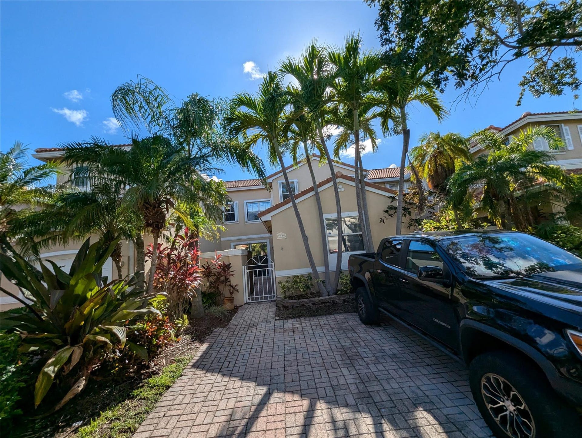 1770 YELLOWHEART Way, Hollywood, Hollywood, FL 33019 Photo 3