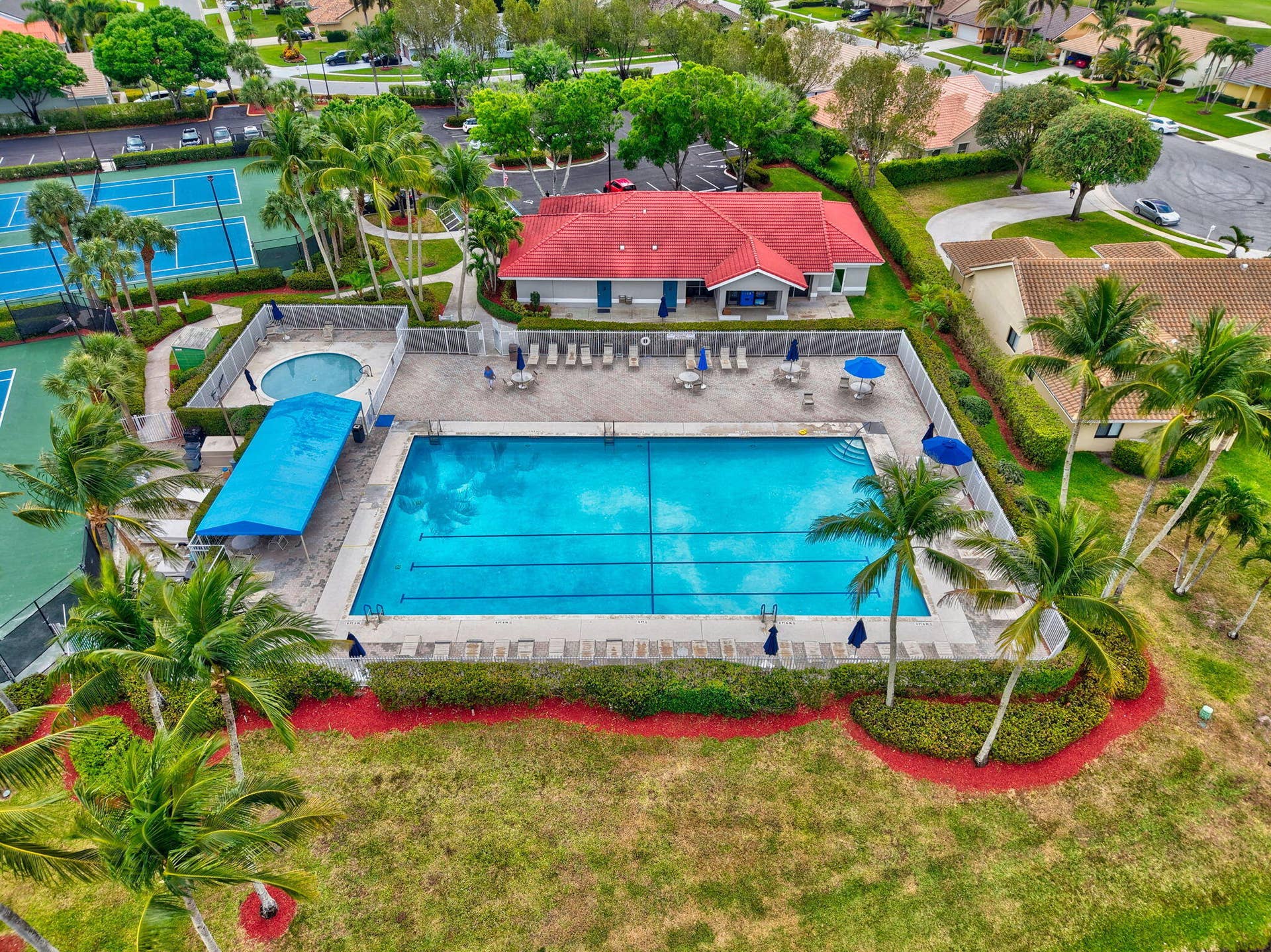 6207 SHADOW TREE Lane, Lake Worth, FL 33463 88-web-or-mls-DJI_20250416112558_0076_D_