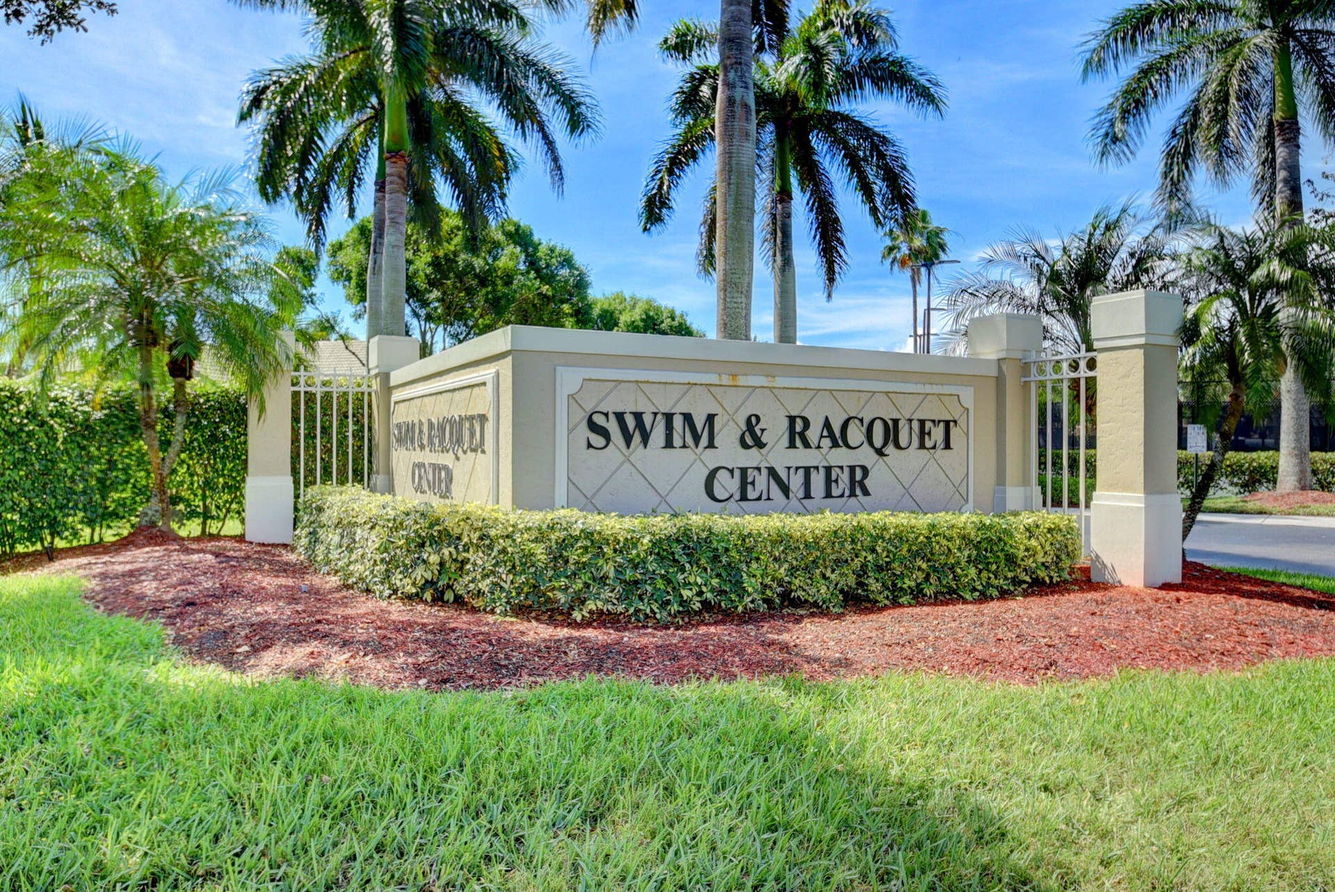 6207 SHADOW TREE Lane, Lake Worth, FL 33463 60-web-or-mls-065_winston trails (3)