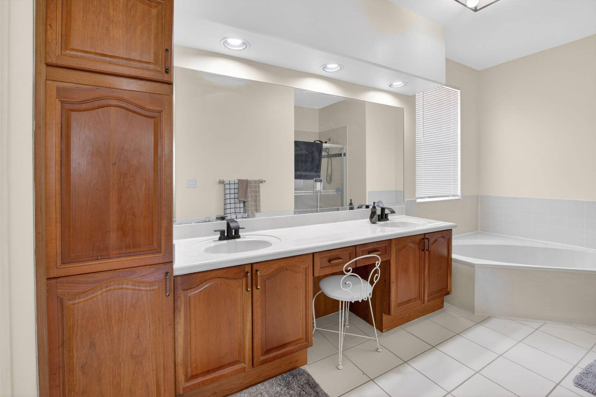 6207 SHADOW TREE Lane, Lake Worth, FL 33463 26-web-or-mls-DSC_9884 - Copy