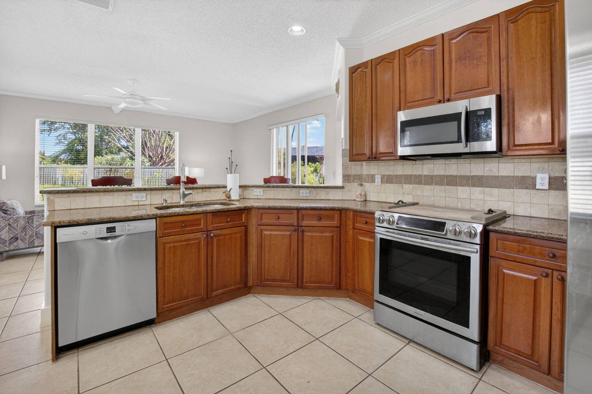 6207 SHADOW TREE Lane, Lake Worth, FL 33463 13-web-or-mls-DSC_9815 - Copy