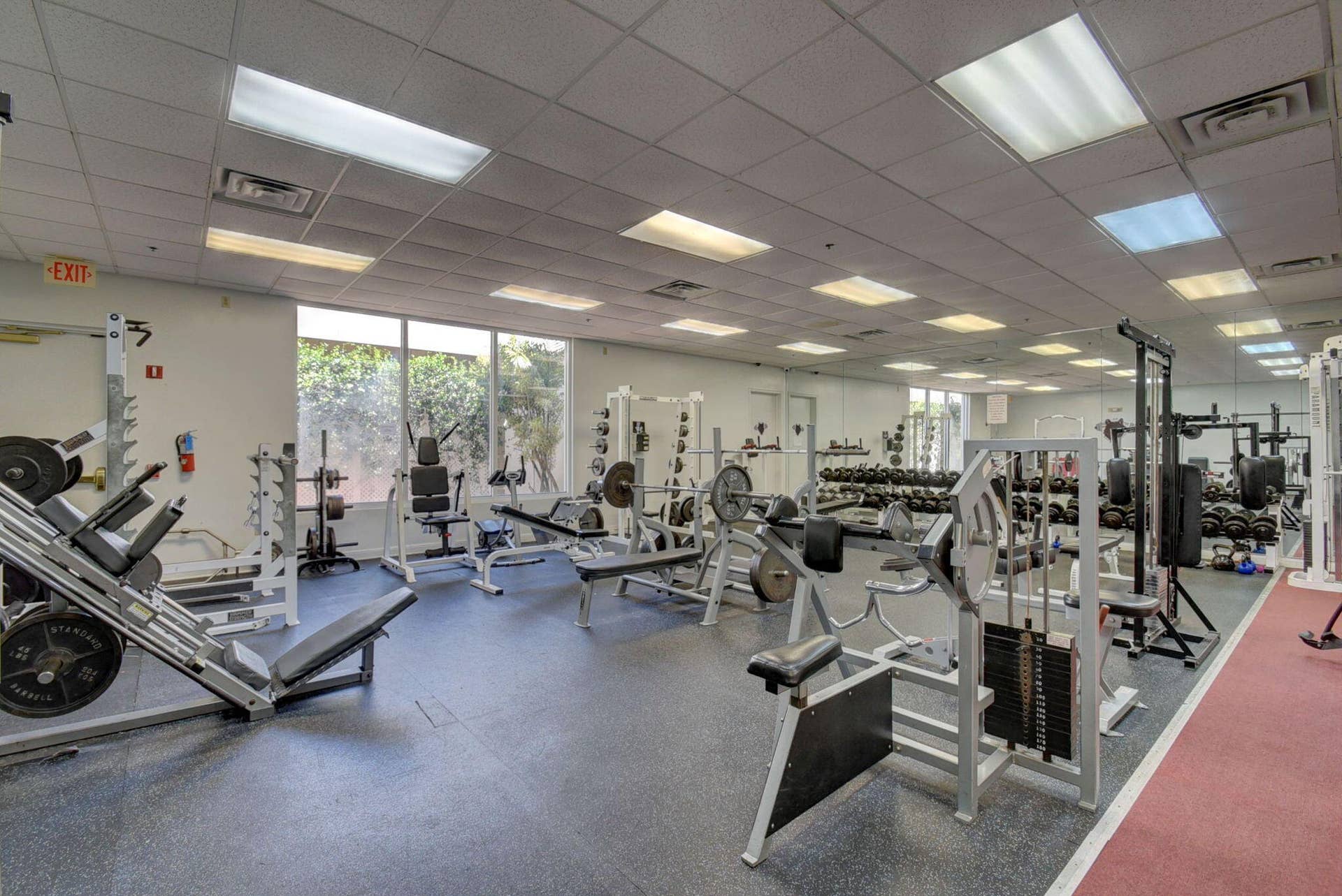 6207 SHADOW TREE Lane, Lake Worth, FL 33463 67-web-or-mls-072_winston trails (10)