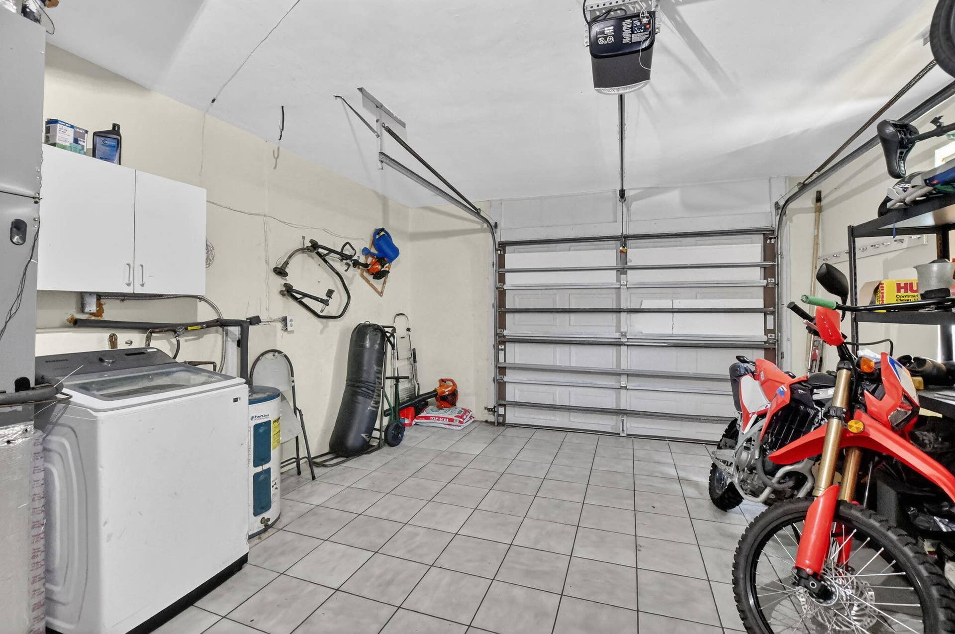Spacious 1 1/2 Car Garage