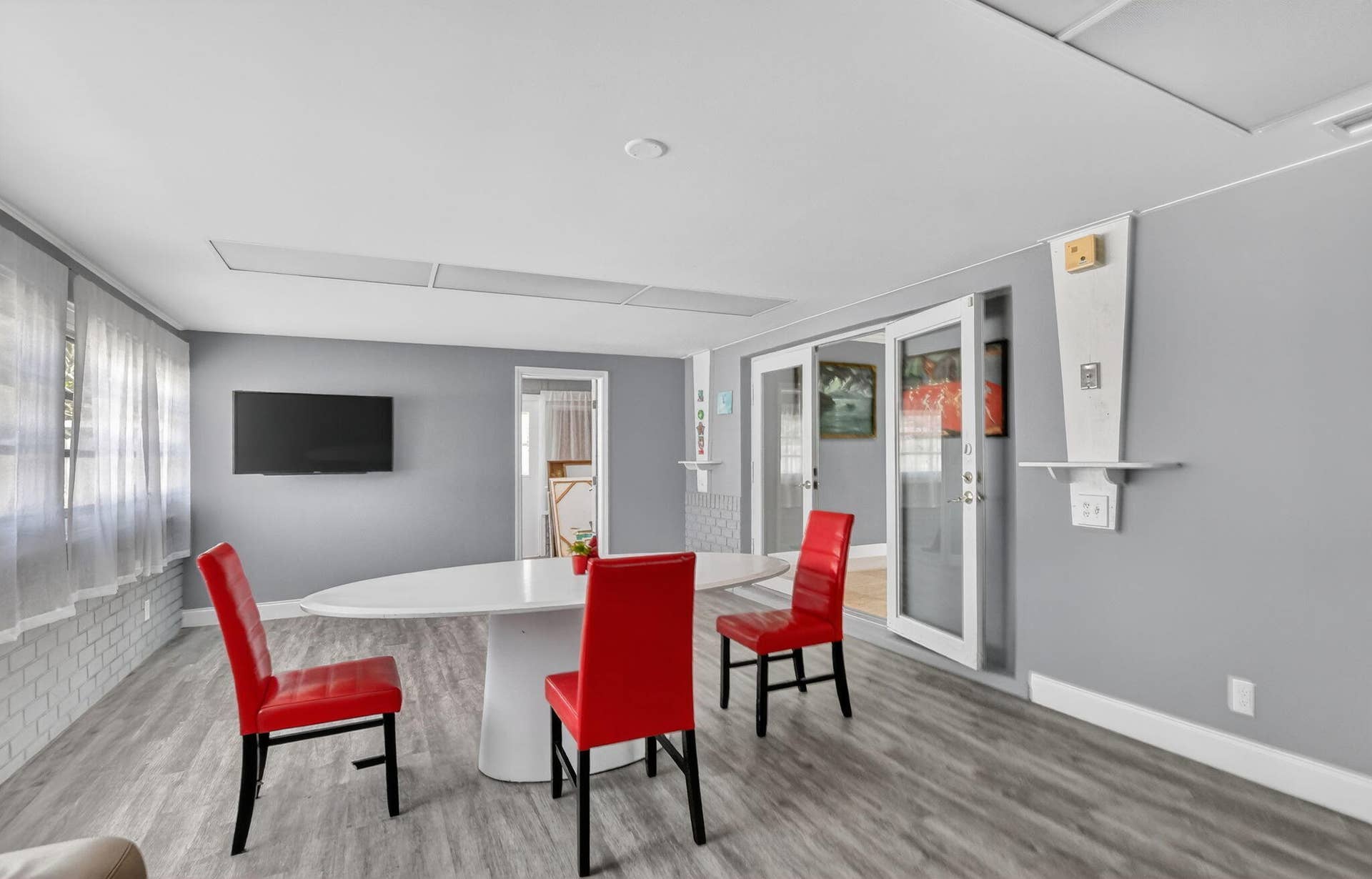 Versatile Family Room