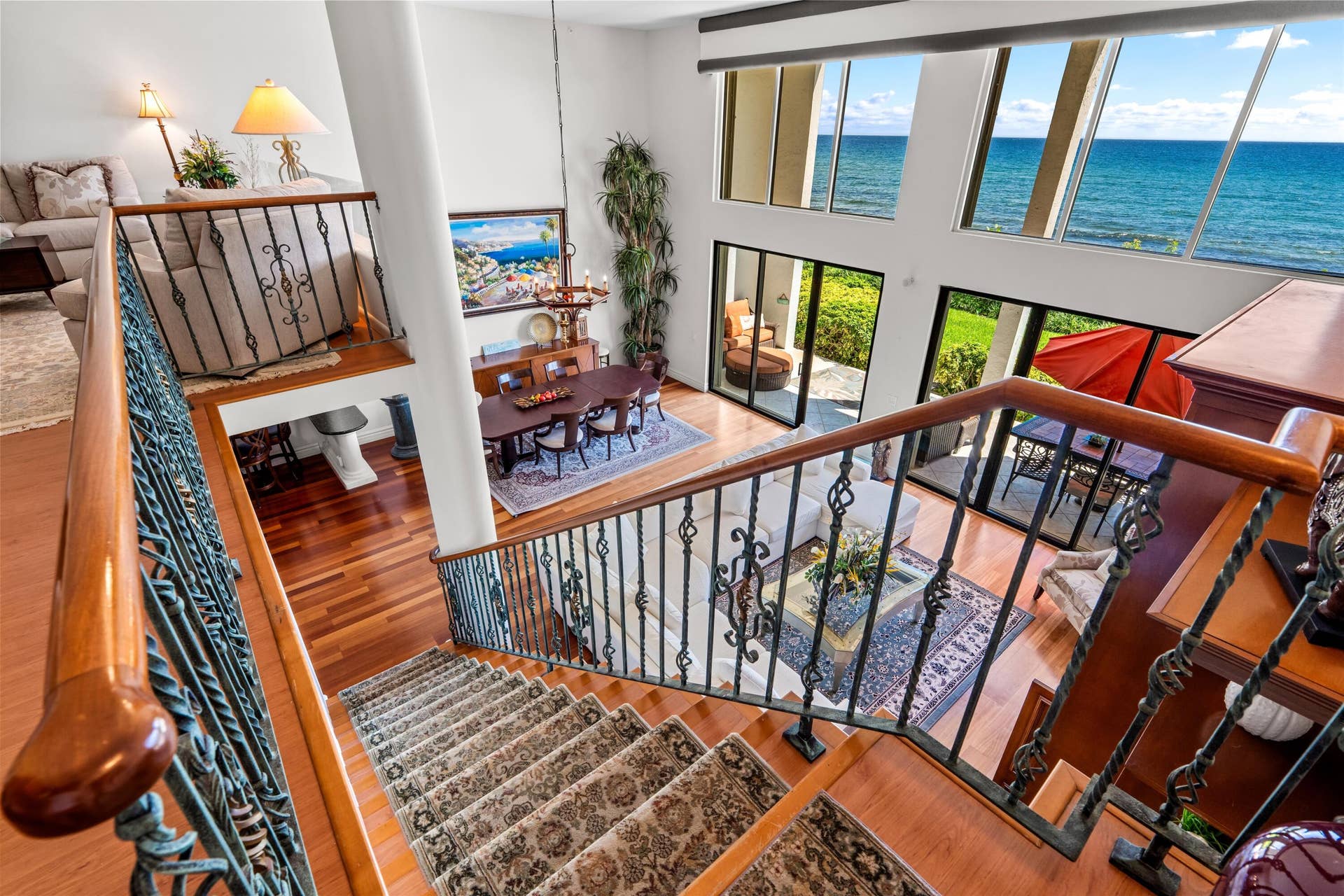 2000 N Ocean Boulevard, #103, Boca Raton, FL 33431 STAIRWAY