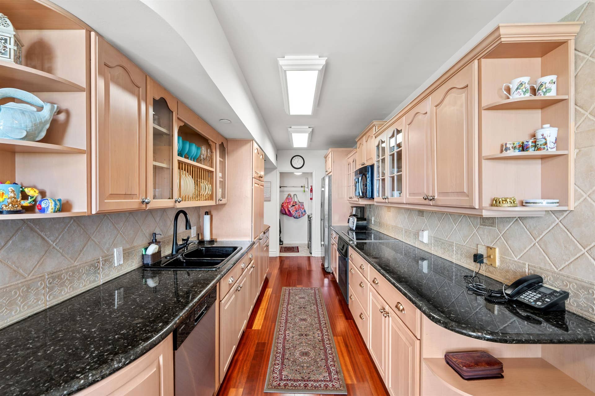 2000 N Ocean Boulevard, #103, Boca Raton, FL 33431 KITCHEN