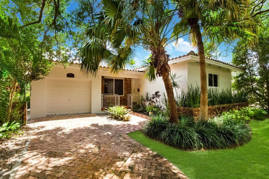 Property photo for 901 Santiago Street, Coral Gables, FL