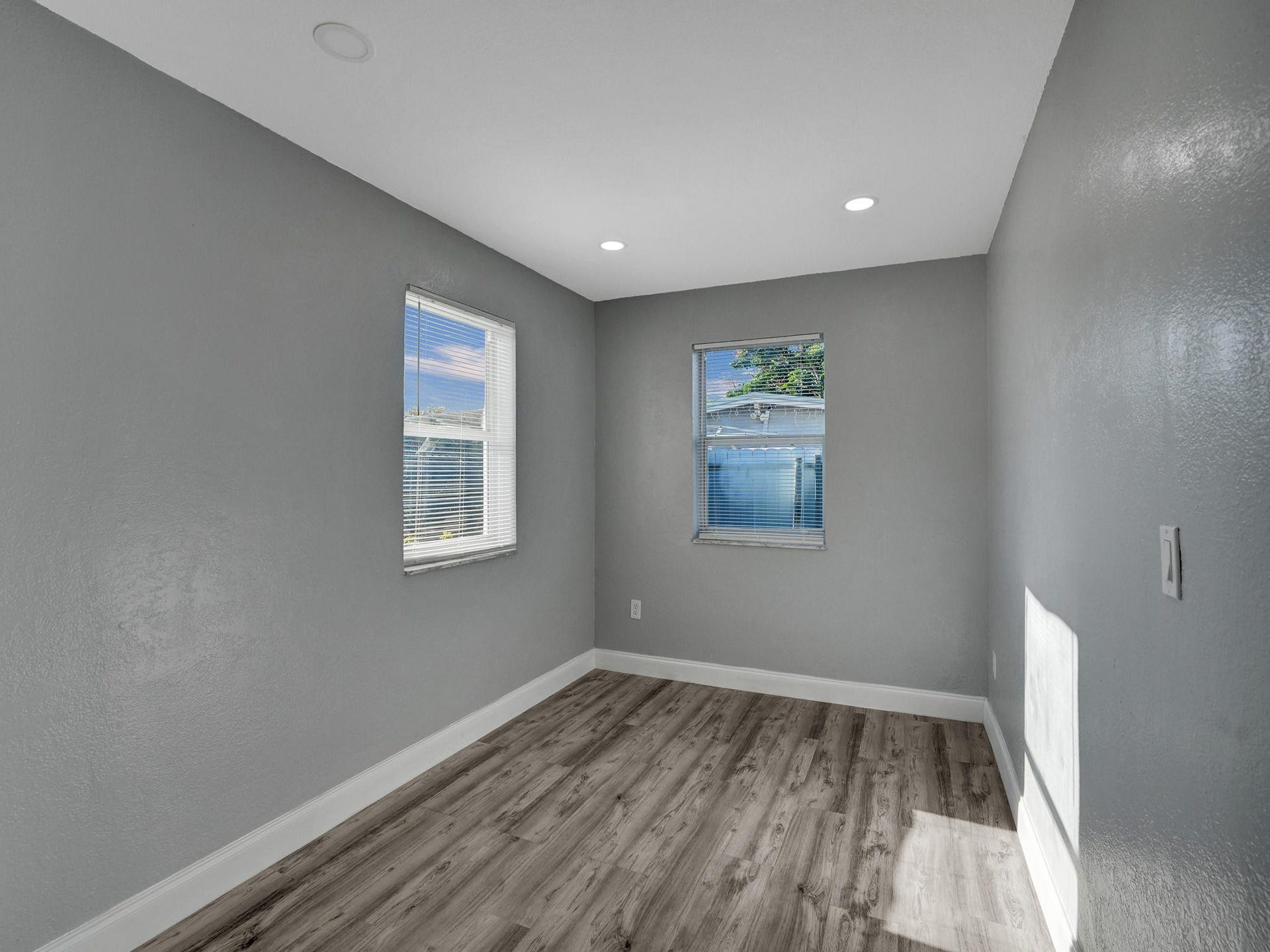 5231 NE 19TH Terrace, Pompano Beach, FL 33064 Photo 9