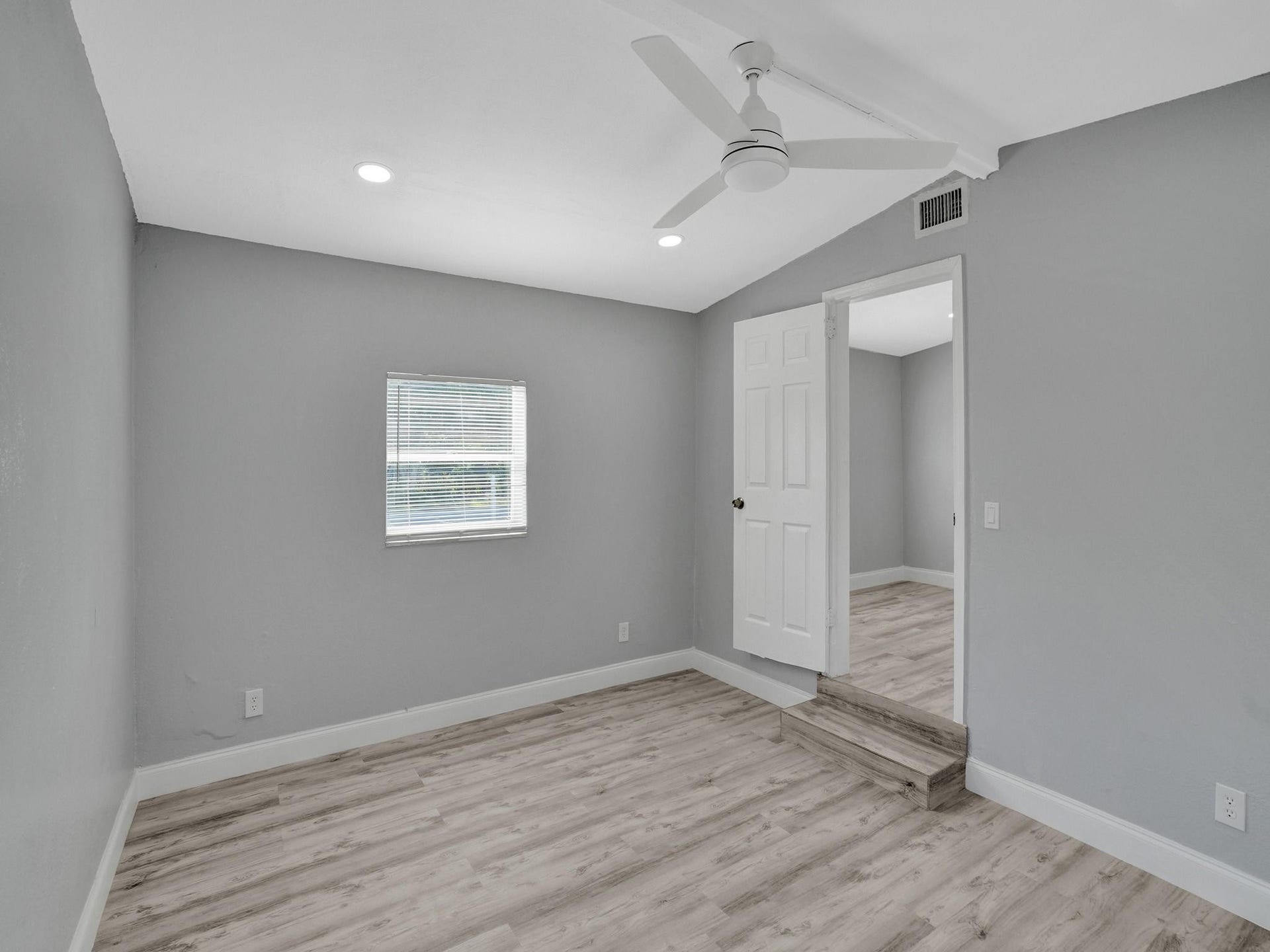 5231 NE 19TH Terrace, Pompano Beach, FL 33064 Photo 7