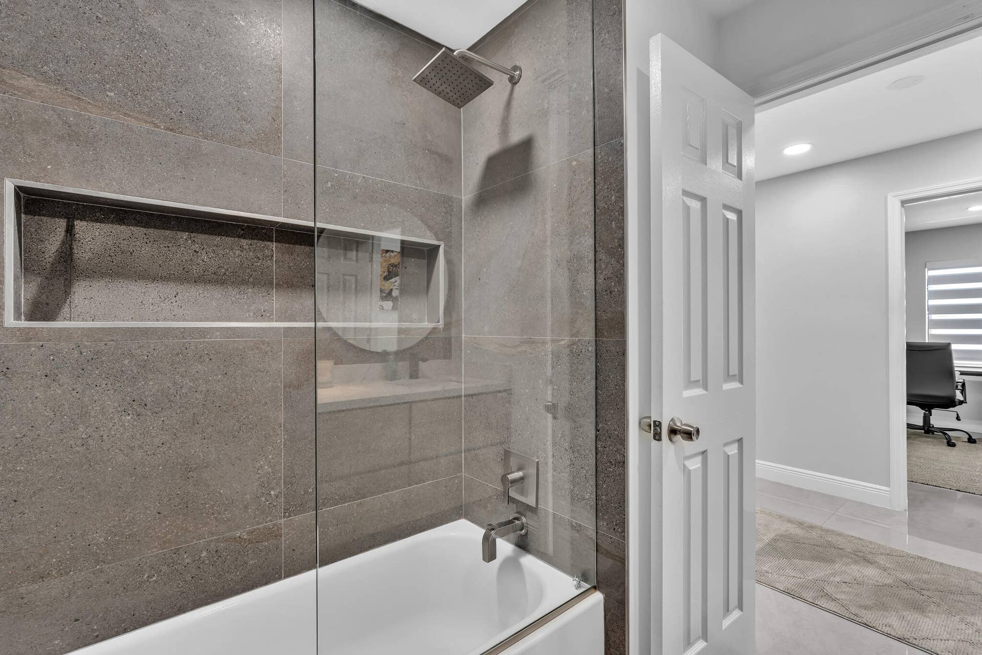 136 GREENS Road, Hollywood, FL 33021 FPP00381