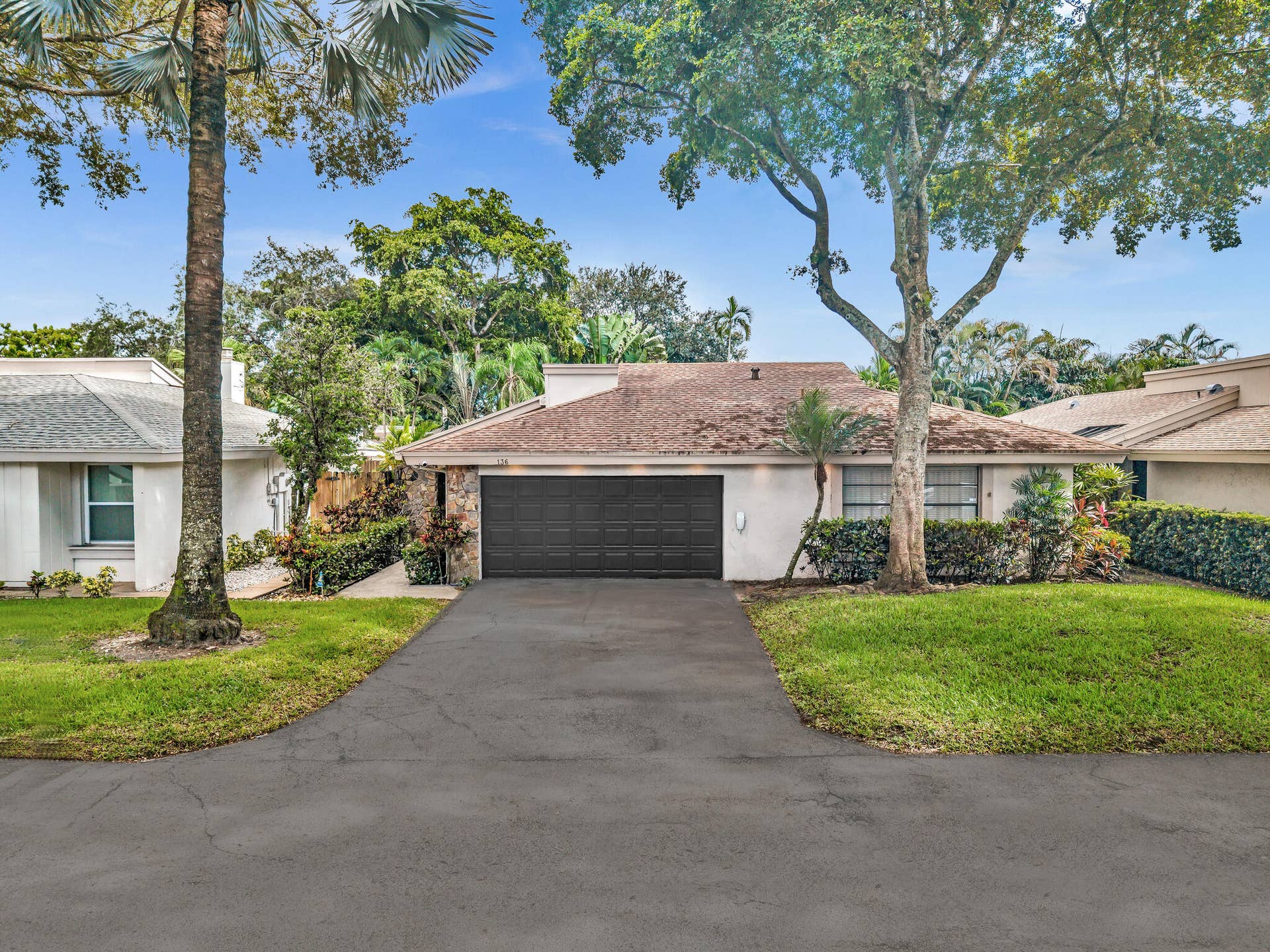 136 GREENS Road, Hollywood, FL 33021 DJI_20260924161757_0119_D