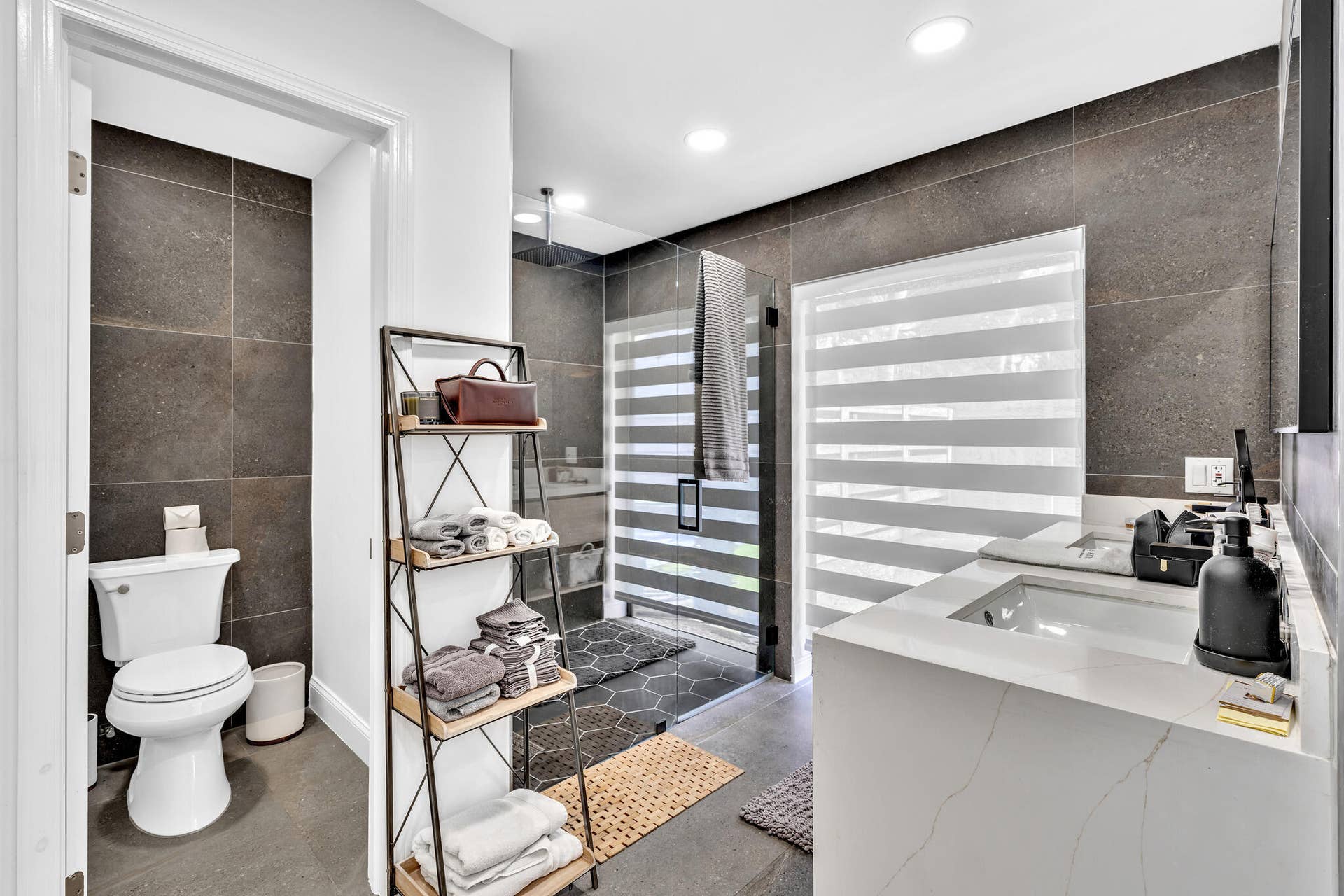 136 GREENS Road, Hollywood, FL 33021 FPP00406
