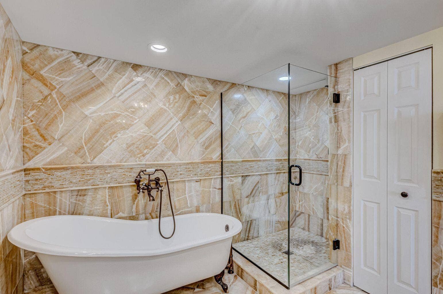 5280 N Ocean Drive, #12B, Riviera Beach, FL 33404 20240123011610095960000000-o