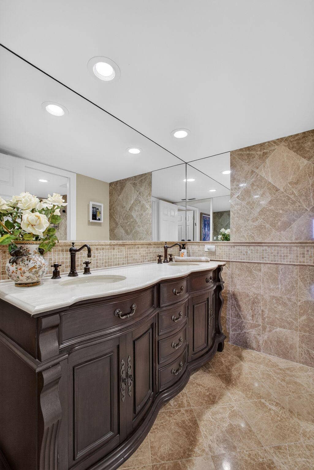 5280 N Ocean Drive, #12B, Riviera Beach, FL 33404 Guest Bath