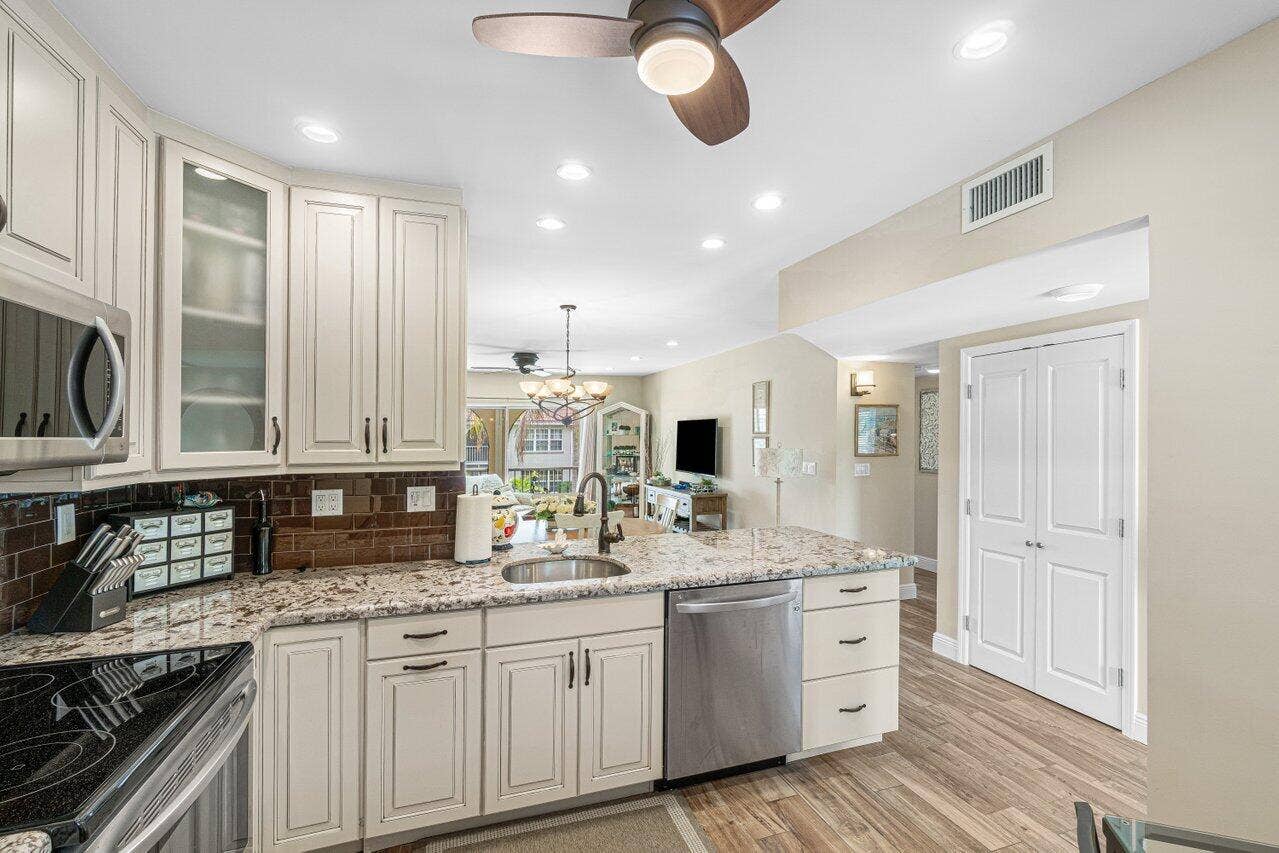 009-250Northeast20thStreet-2300-Boca-FL-