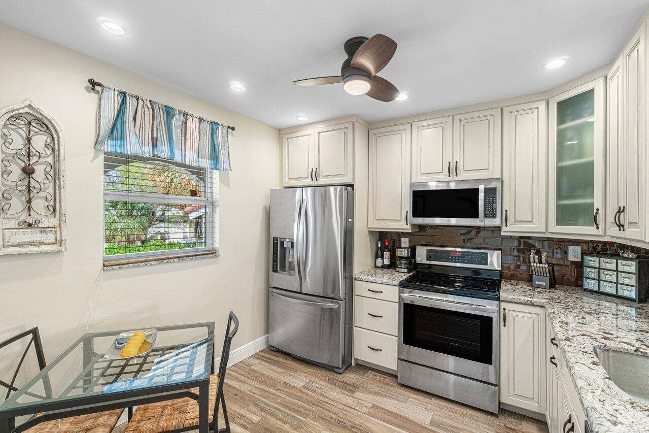 008-250Northeast20thStreet-2300-Boca-FL-