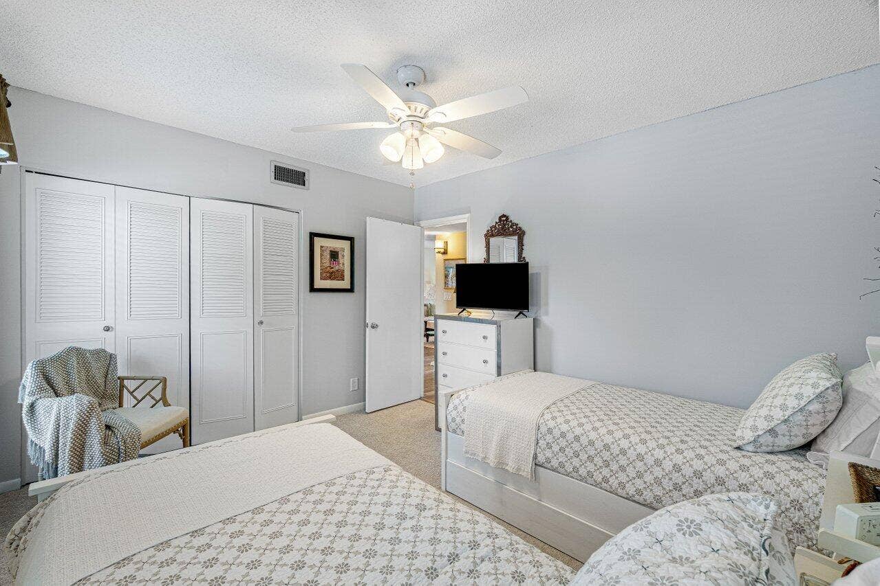 024-250Northeast20thStreet-2300-Boca-FL-
