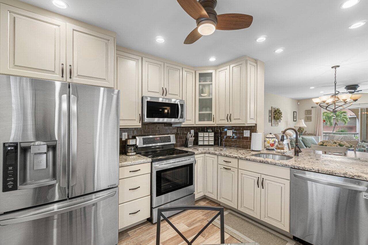 011-250Northeast20thStreet-2300-Boca-FL-