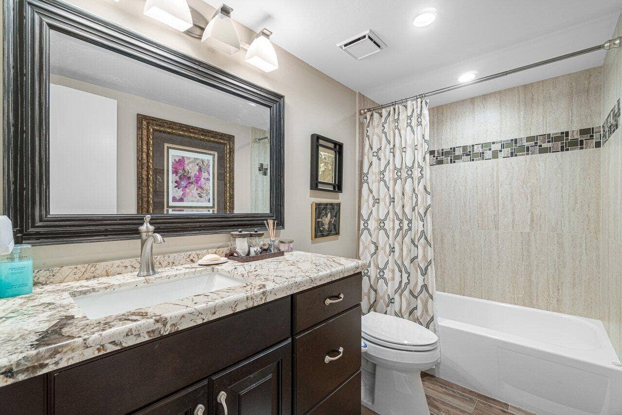 025-250Northeast20thStreet-2300-Boca-FL-