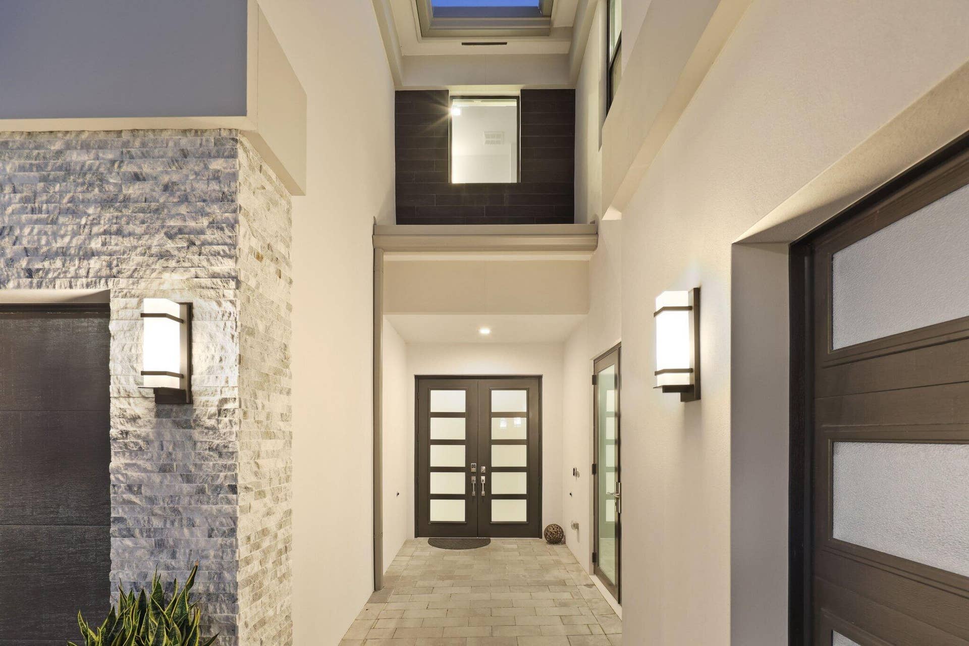9682 Juniper Bay Ave - 99.jpg-SMALL
