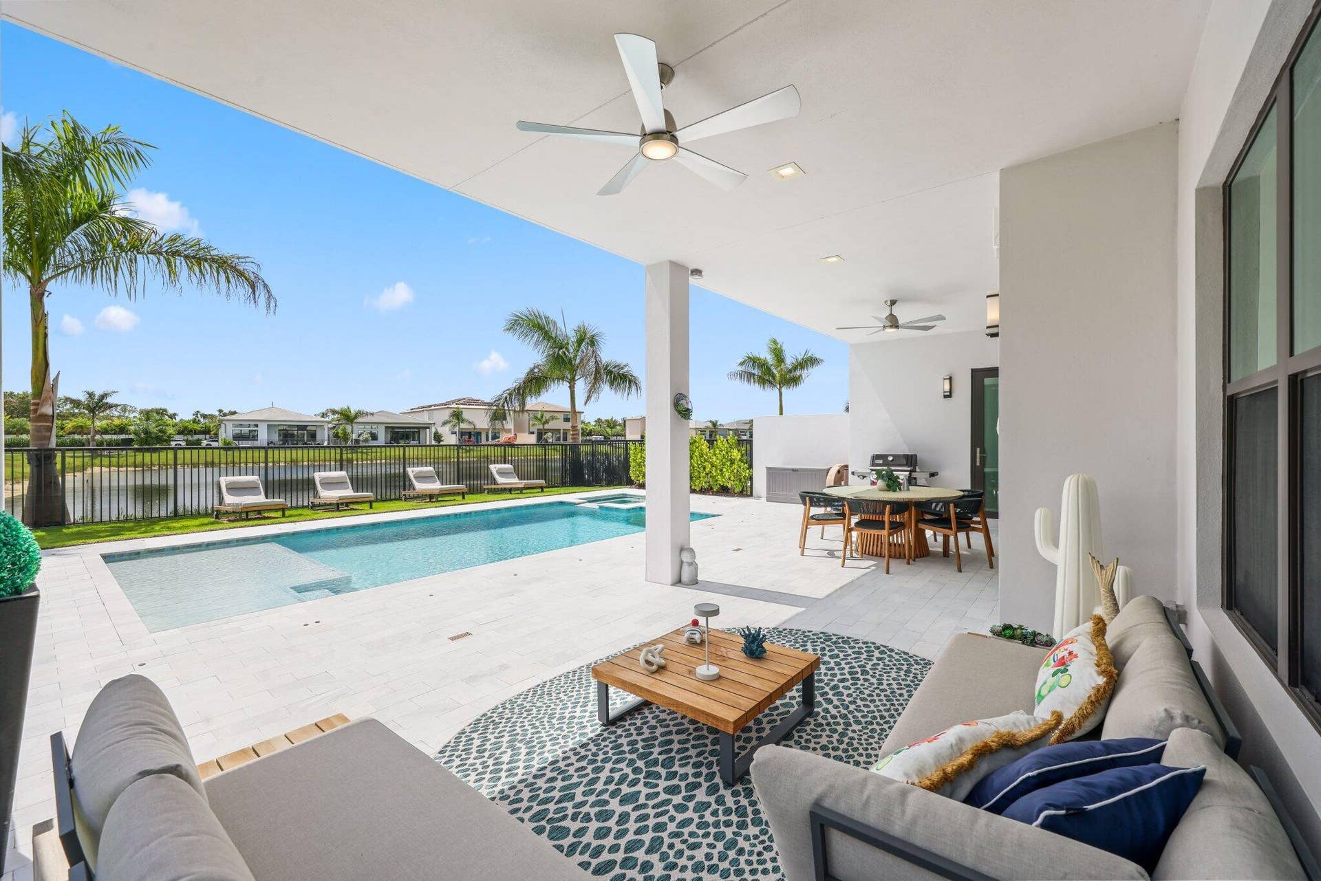 9682 Juniper Bay Ave - 46.jpg-SMALL