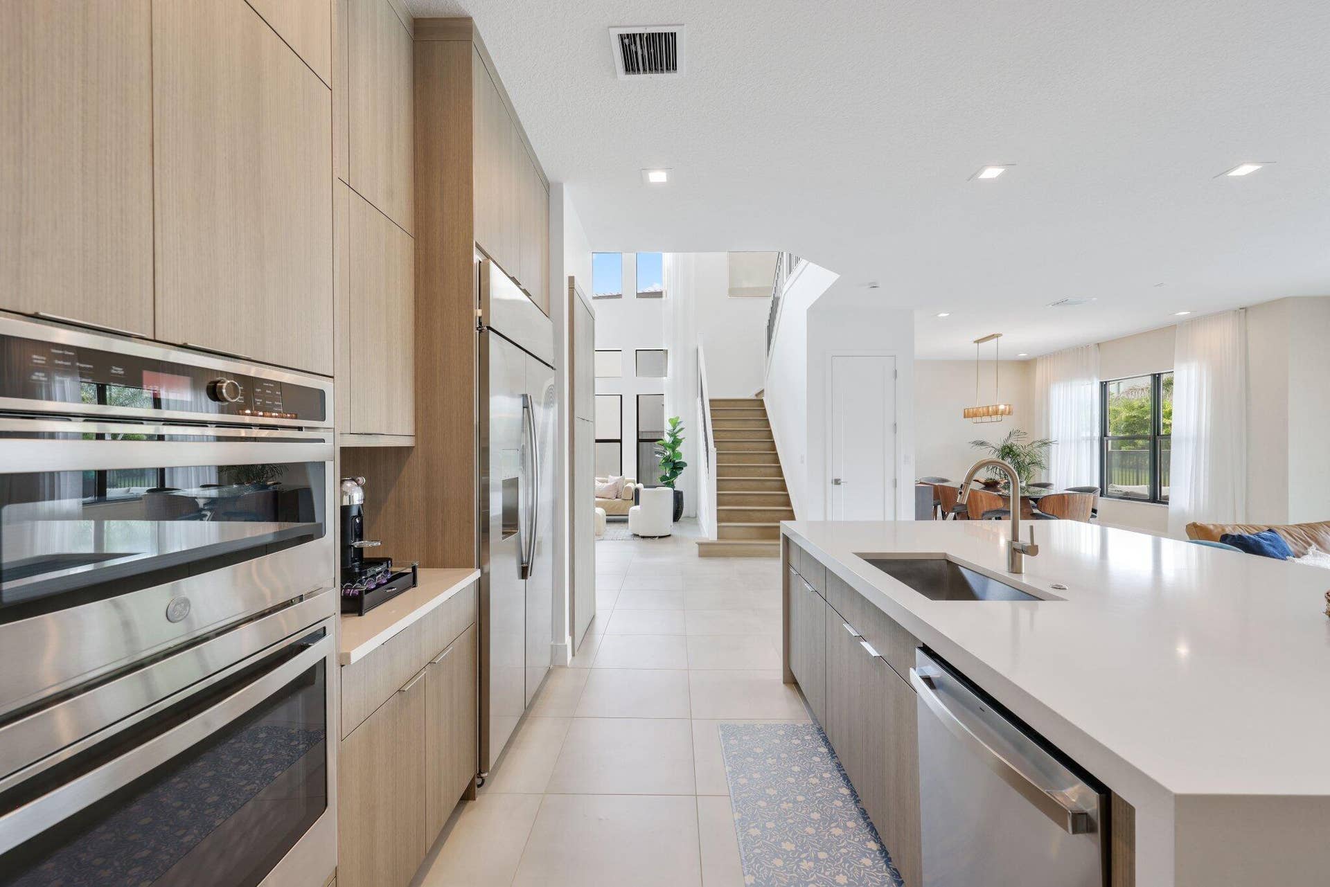 9682 Juniper Bay Ave - 18.jpg-SMALL