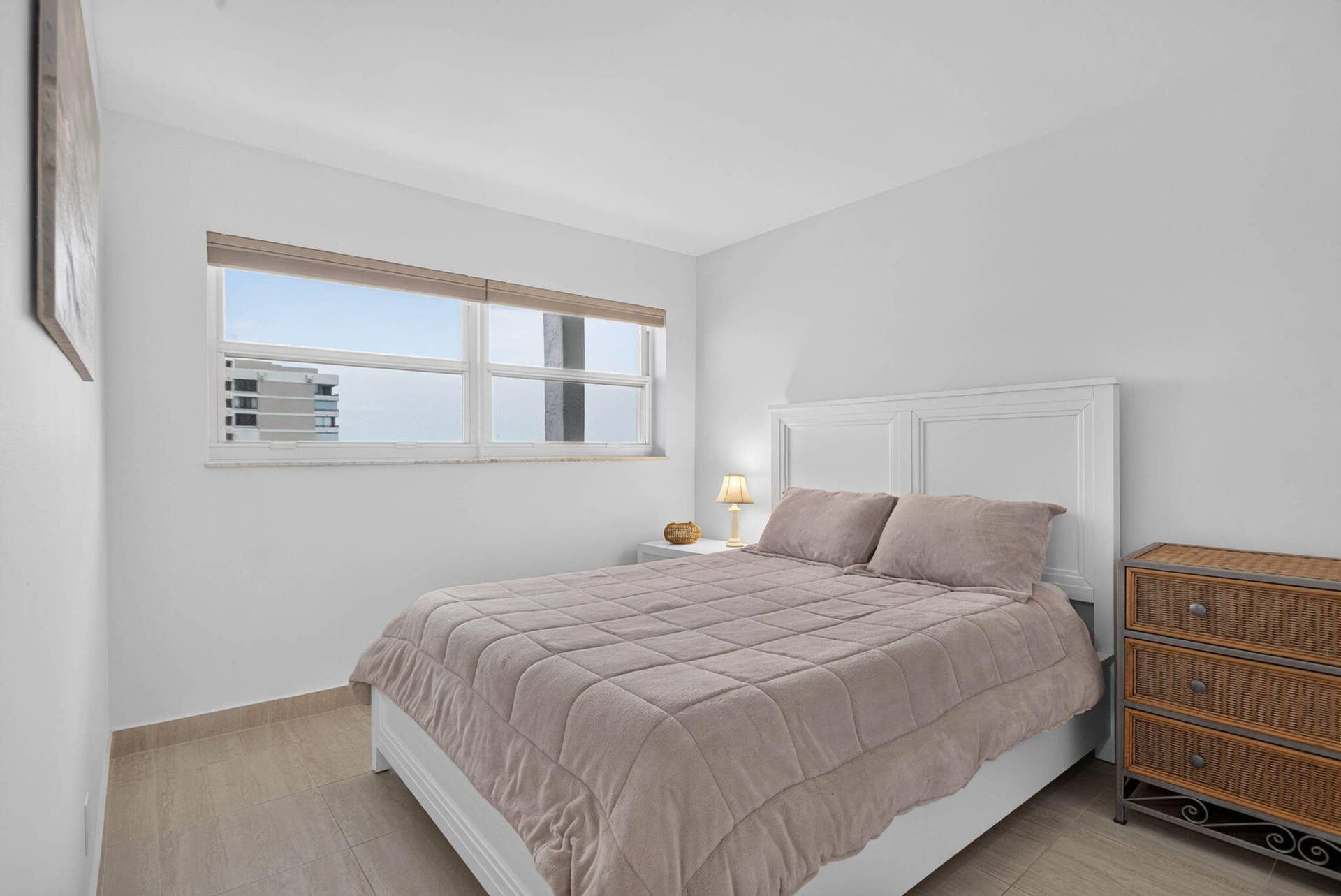Guest bedroom